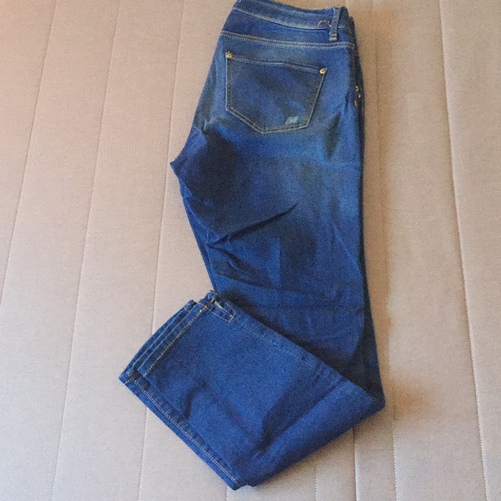 Zara ankle pants. Mum collection. Maternity pant.